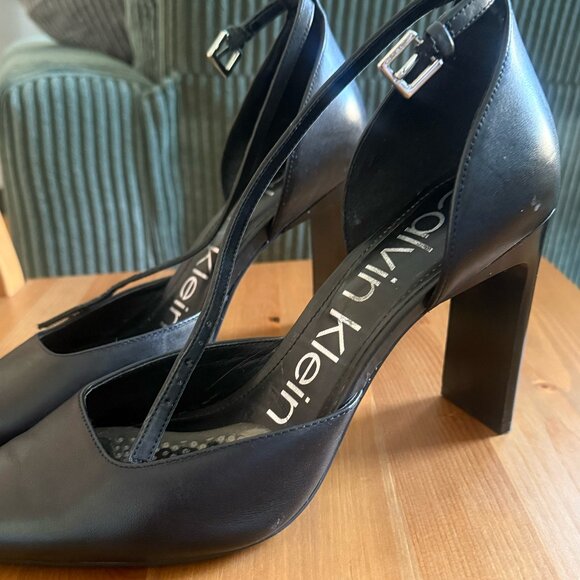 Calvin Klein Pumps - Picture 2 of 4
